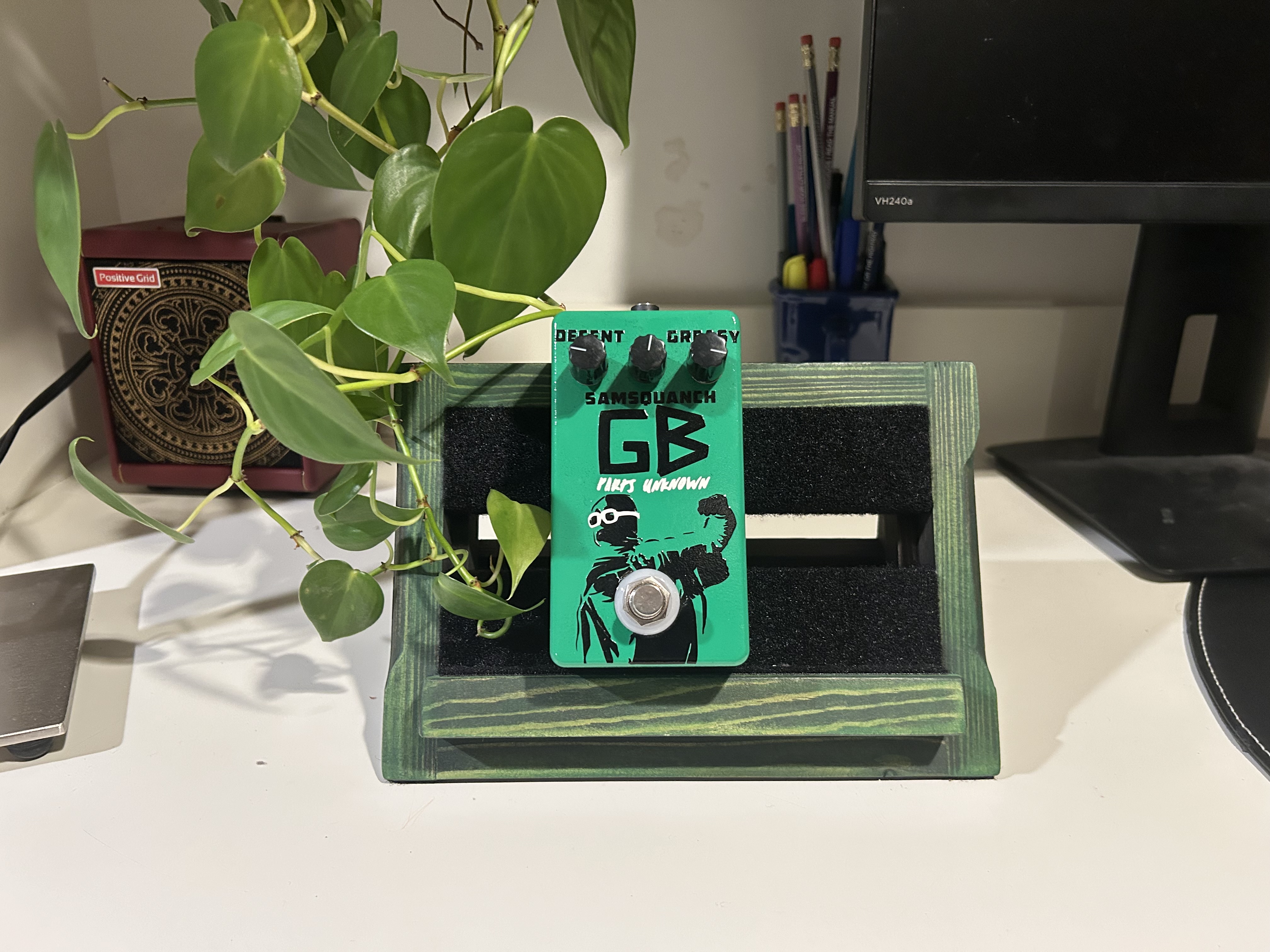 Sparkbox FX Green Bastard Drive Pedal Review: A “Decent” Drive